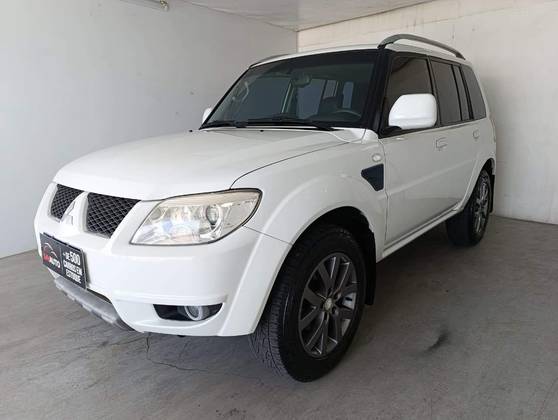 MITSUBISHI PAJERO TR4 2.0 4X2 16V 140CV FLEX 4P AUTOMÁTICO
